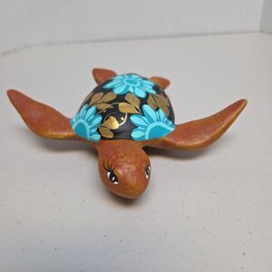 Hand-Painted Cozumel Ceramic 6"  Sea Turtle Hobbyist Figurine